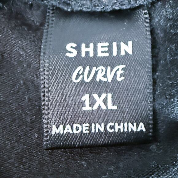 SHEIN Curve 1XL Black Graphic Tee Bear Bear Waiting Plus Size Short Sleeve Shirt - Picture 4 of 6